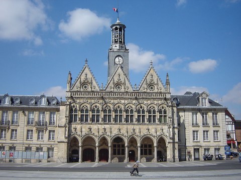 Saint Quentin, l'hôtel de ville - Aisne - Picardie