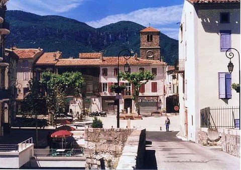 Quillan, place de la République - Aude - Languedoc Roussillon