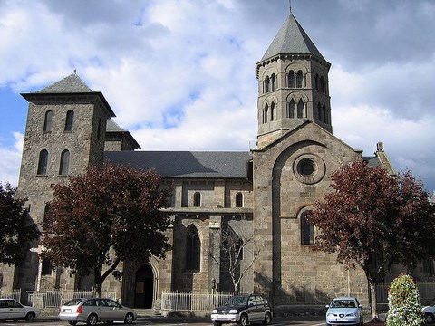 Mauriac, basilique Notre Dame des Miracles - Cantal - Auvergne