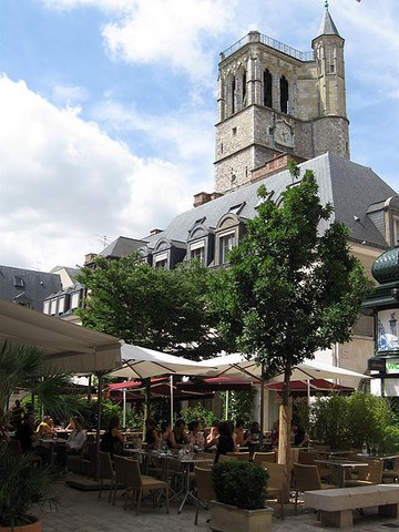 Orléans, place Louis XI - Loiret - Centre