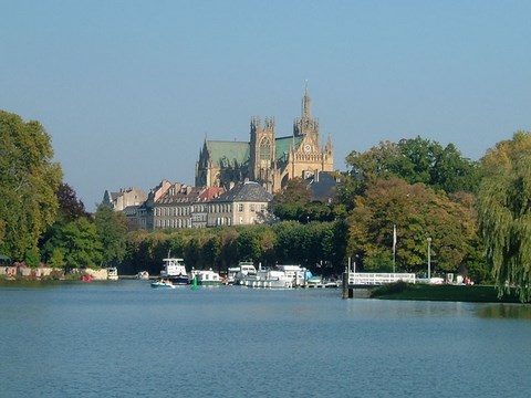 Metz et le plan d'eau du Saulcy - Moselle - Limousin