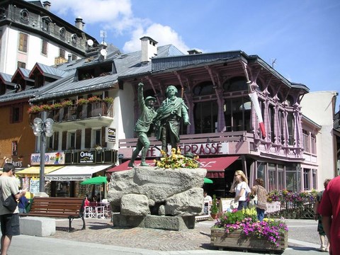 Chamonix - statue de Saussure - Haute Savoie - Rhône Alpes