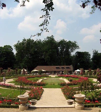 L'Haye les Roses, le pavillon normand de la roseraie - Val de Marne - Ile de France